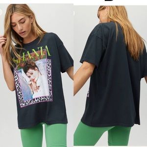 NWT DAYDREAMER SHANIA LEOPARD FRAME MERCH TEE